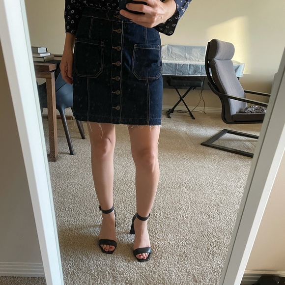 Denim Mini Skirt with Pockets and front buttons - Picture 9 of 16